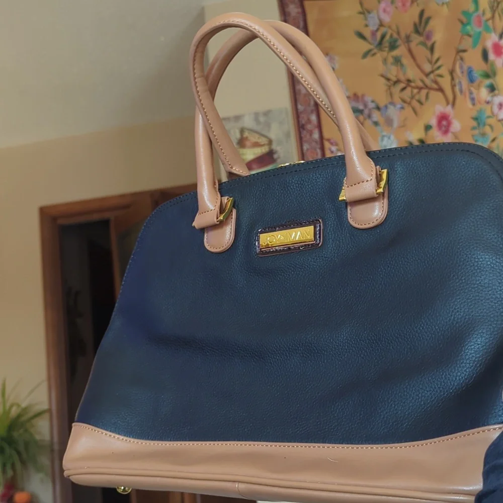 Joy & Iman Leather Black & Tan Satchel. Gently Used.Multiple Organizing Features